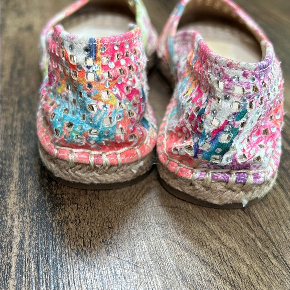 Gianni Bini Colorful Perforated Flats - Picture 9 of 11